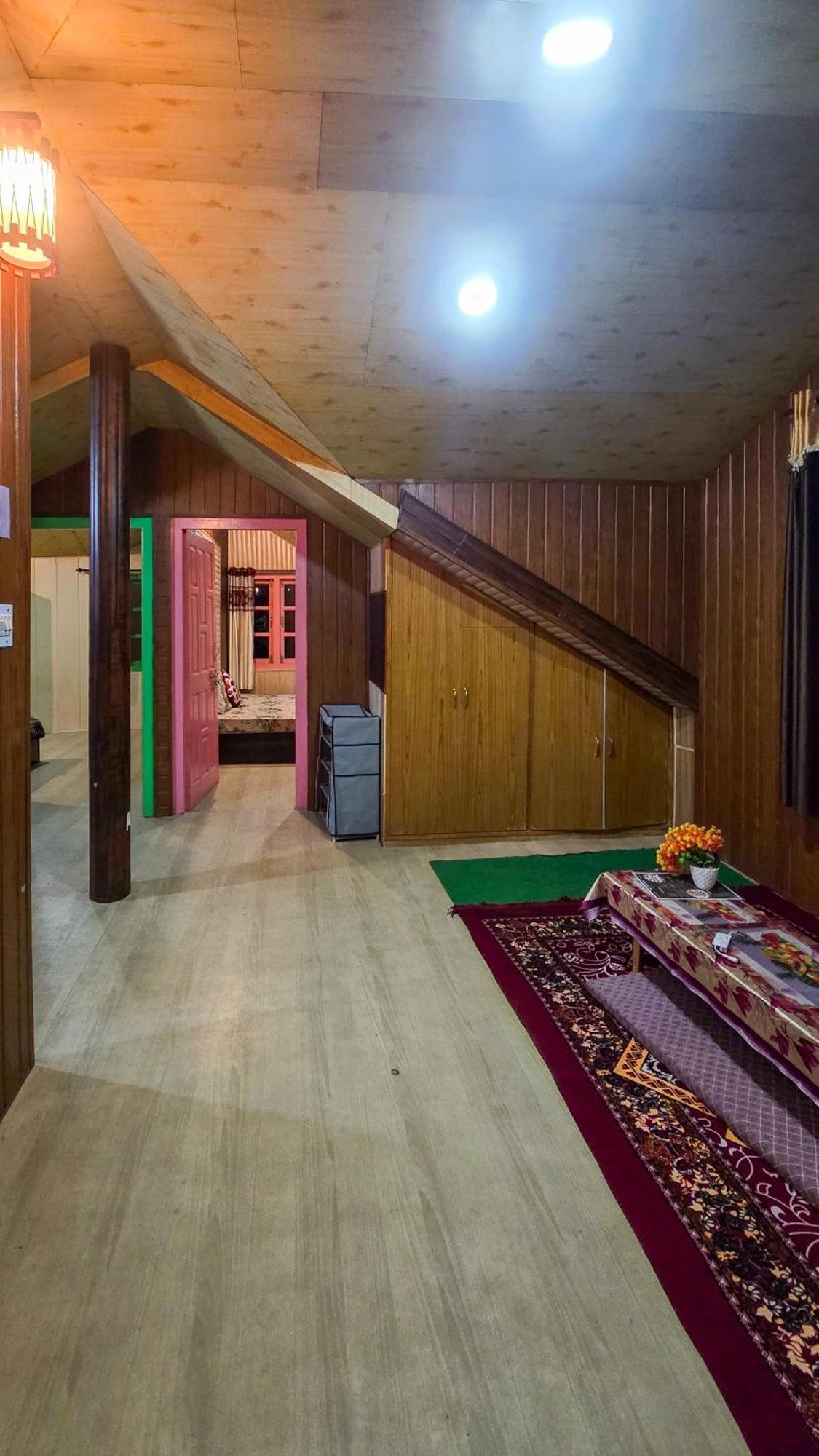 The City Escape Farmstay Шимла Номер фото
